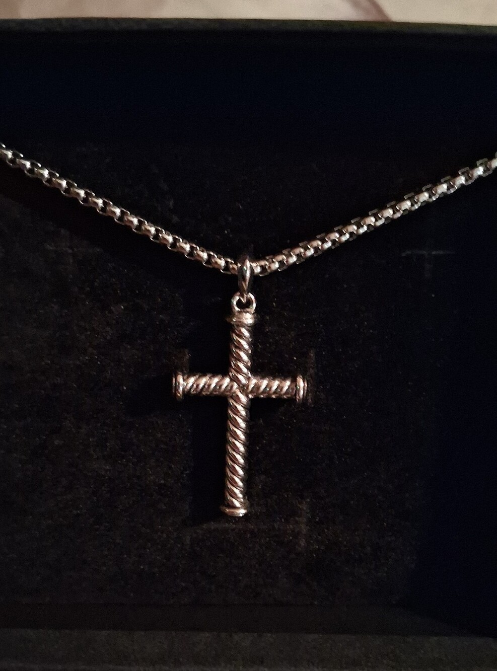 David Yurman Cable Cross W/ Box Chain 22" (925) (UNISEX)
